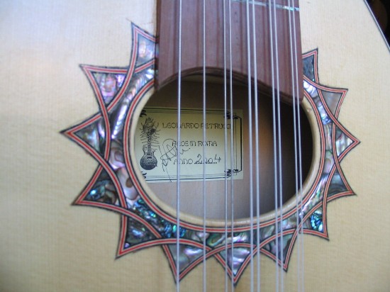 Oud a camere tonali